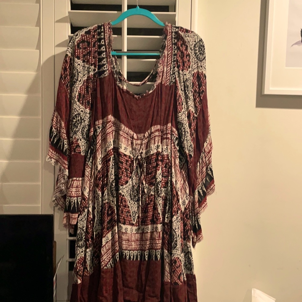 Fun, bohemian summer dress with flowing sleeves